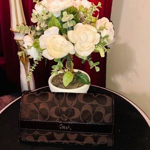 Coach Signature CC Cavas Leather Tri-Fold wallet